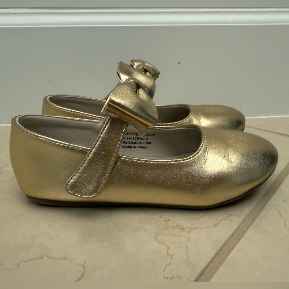 Felix & Flora Girl Dress Shoes - Gold Size 13 Little Kid - Picture 4 of 5
